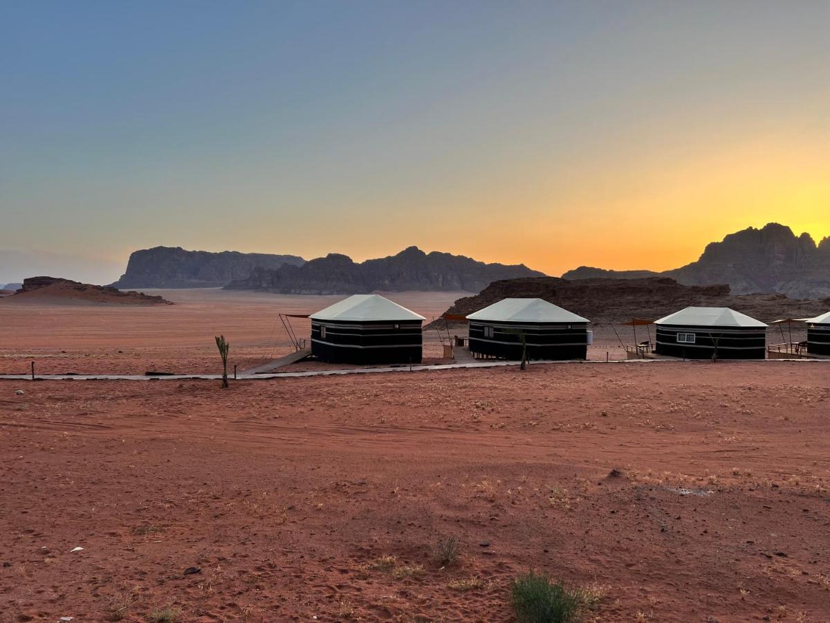 Wadi Rum Bedouin Camp מראה חיצוני תמונה